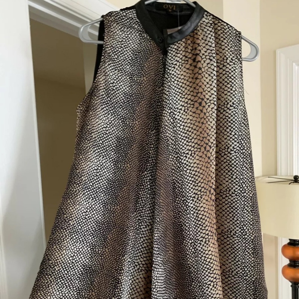 NWT Leopard Sleveless Top Dress Size Medium